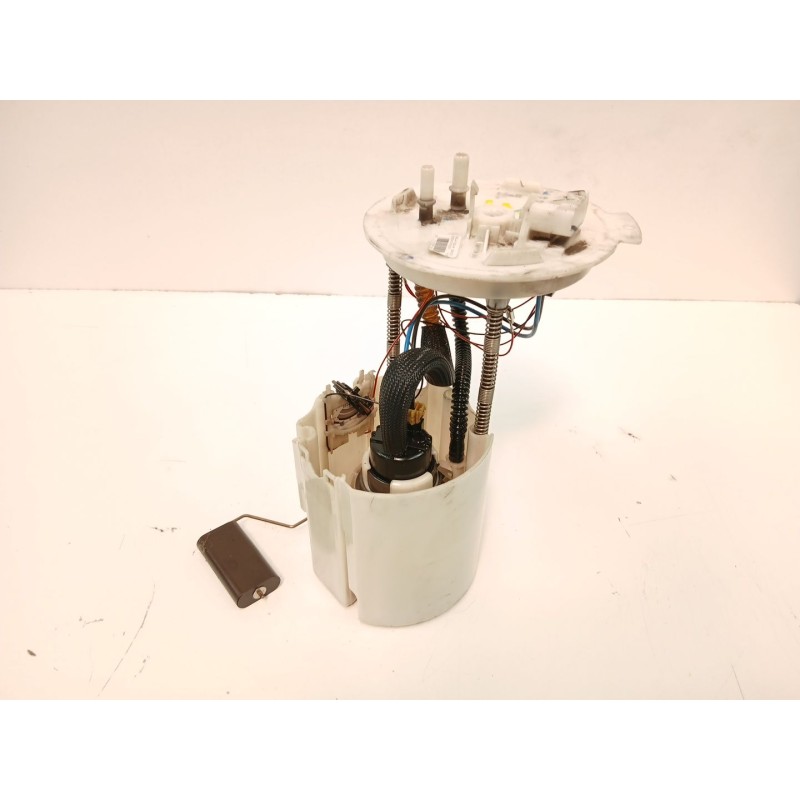 Recambio de bomba combustible aforador para chevrolet orlando (j309) 2.0 d referencia OEM IAM 13504148  