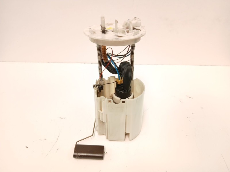 Recambio de bomba combustible aforador para chevrolet orlando (j309) 2.0 d referencia OEM IAM 13504148  