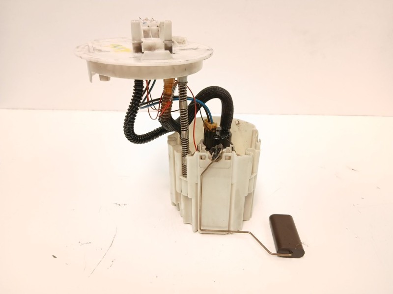 Recambio de bomba combustible aforador para chevrolet orlando (j309) 2.0 d referencia OEM IAM 13504148  