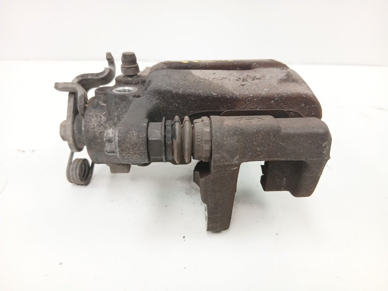 Recambio de pinza freno trasera derecha para kia cee´d (jd) 1.4 crdi 90 referencia OEM IAM 58400A2300  