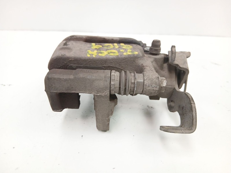 Recambio de pinza freno trasera derecha para kia cee´d (jd) 1.4 crdi 90 referencia OEM IAM 58400A2300  