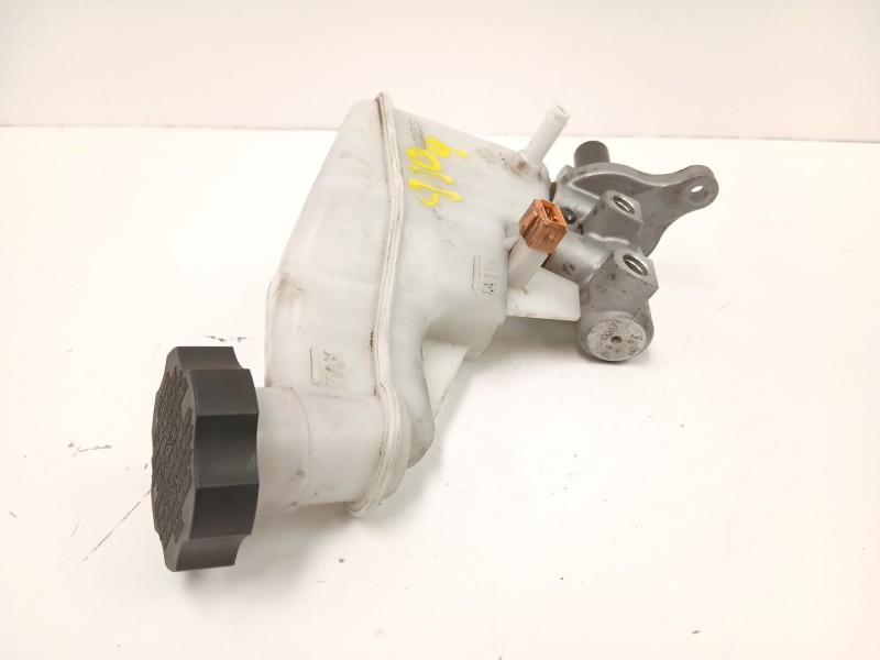 Recambio de bomba de freno para kia cee´d (jd) 1.4 crdi 90 referencia OEM IAM 58510A5200  