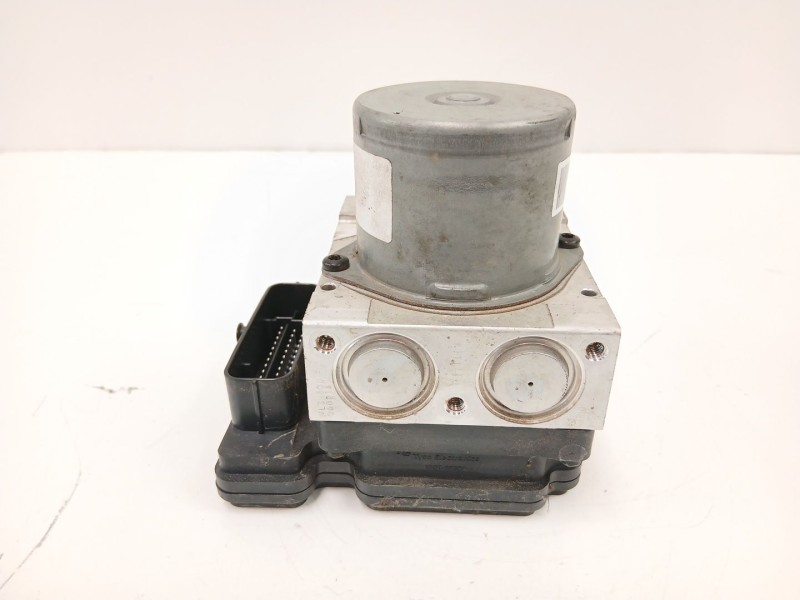 Recambio de abs para kia cee´d (jd) 1.4 crdi 90 referencia OEM IAM 58920A2210  