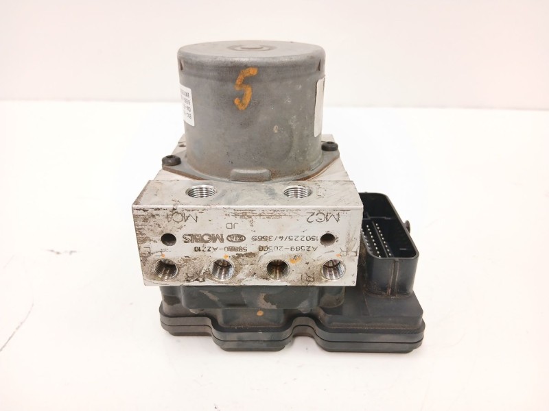 Recambio de abs para kia cee´d (jd) 1.4 crdi 90 referencia OEM IAM 58920A2210  