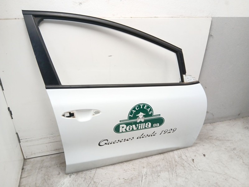 Recambio de puerta delantera derecha para kia cee´d (jd) 1.4 crdi 90 referencia OEM IAM 76004A2000  