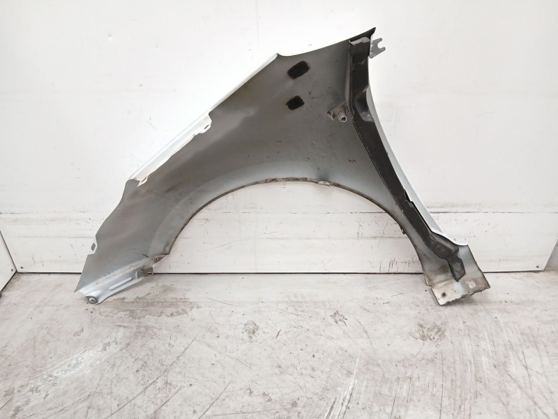 Recambio de aleta delantera derecha para kia cee´d (jd) 1.4 crdi 90 referencia OEM IAM 66321A2030  