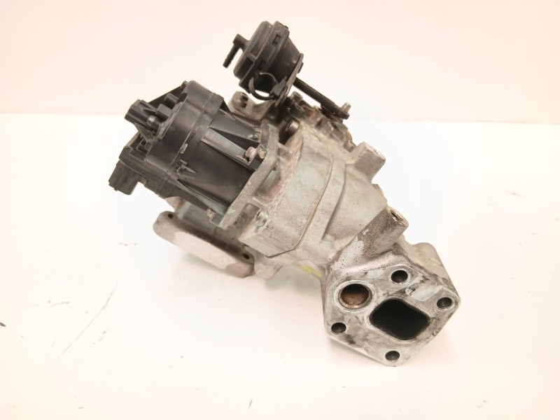 Recambio de valvula egr para chevrolet orlando (j309) 2.0 d referencia OEM IAM 96868923 2122A100 