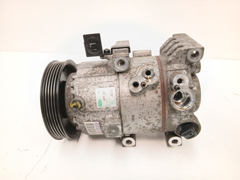 Recambio de compresor aire acondicionado para kia cee´d (jd) 1.4 crdi 90 referencia OEM IAM 97701A6701  