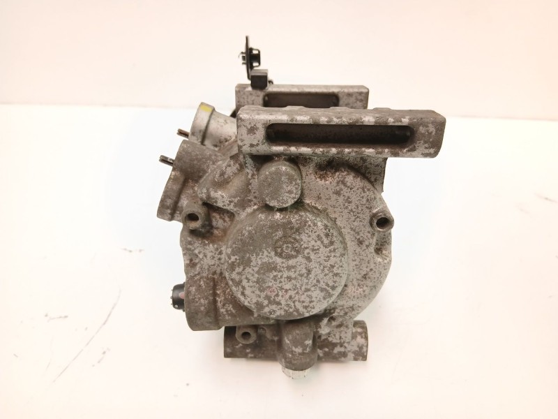 Recambio de compresor aire acondicionado para kia cee´d (jd) 1.4 crdi 90 referencia OEM IAM 97701A6701  