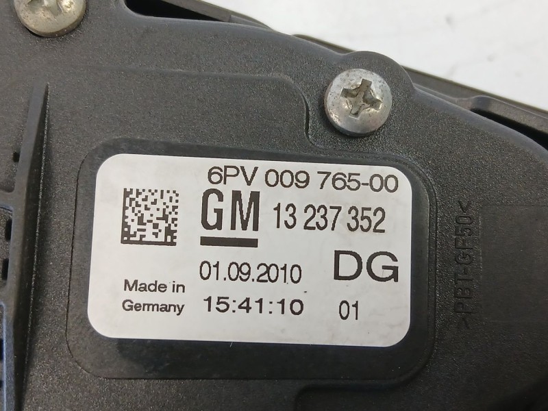 Recambio de potenciometro aceleracion para opel insignia a (g09) 2.0 cdti (68) referencia OEM IAM 13237352 6PV00976500 