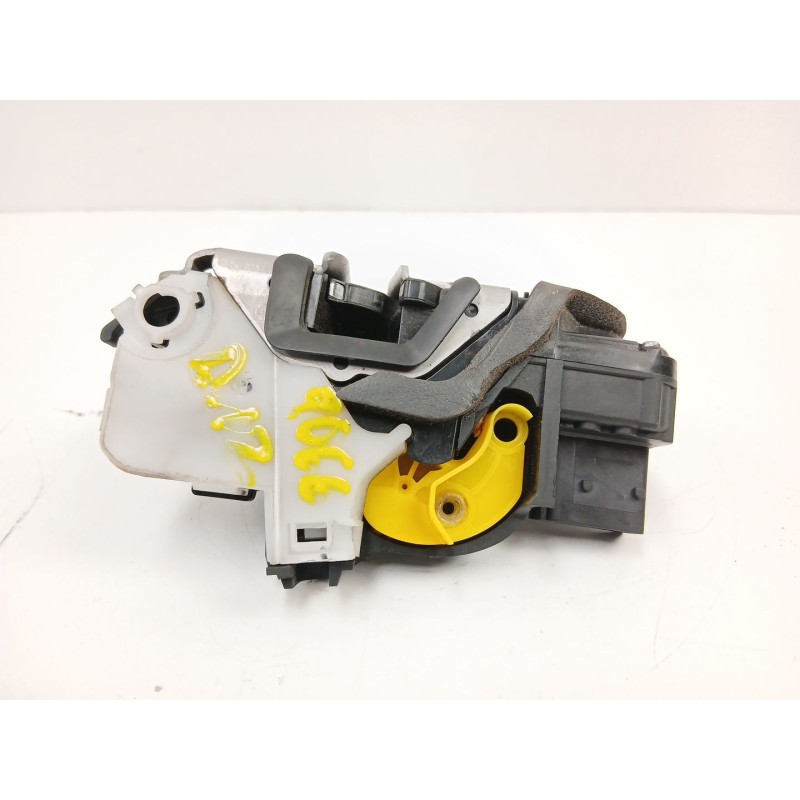 Recambio de cerradura puerta delantera izquierda para opel insignia a (g09) 2.0 cdti (68) referencia OEM IAM 13503801  