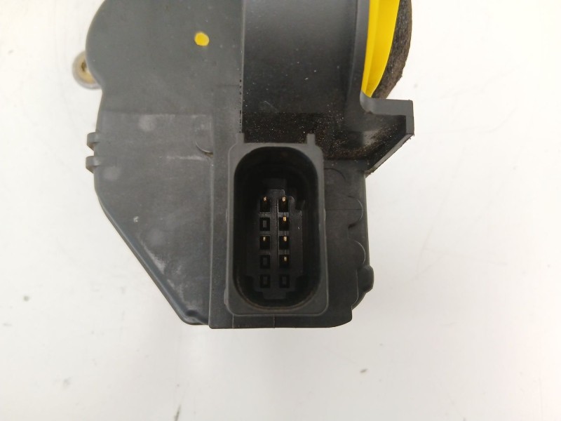 Recambio de cerradura puerta delantera izquierda para opel insignia a (g09) 2.0 cdti (68) referencia OEM IAM 13503801  