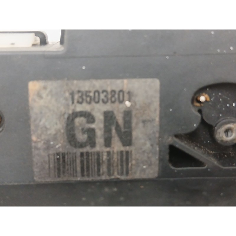 Recambio de cerradura puerta delantera izquierda para opel insignia a (g09) 2.0 cdti (68) referencia OEM IAM 13503801  