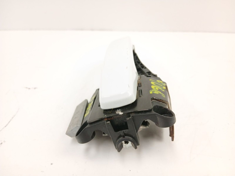 Recambio de manilla delantera derecha para opel insignia a (g09) 2.0 cdti (68) referencia OEM IAM 14096401  