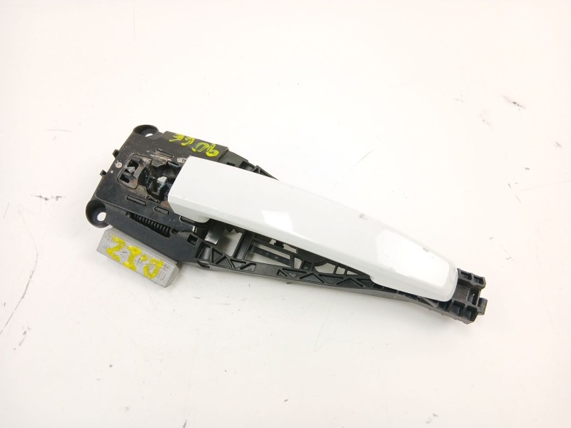 Recambio de manilla delantera izquierda para opel insignia a (g09) 2.0 cdti (68) referencia OEM IAM 14096201  