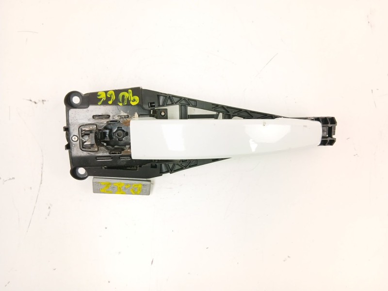 Recambio de manilla delantera izquierda para opel insignia a (g09) 2.0 cdti (68) referencia OEM IAM 14096201  