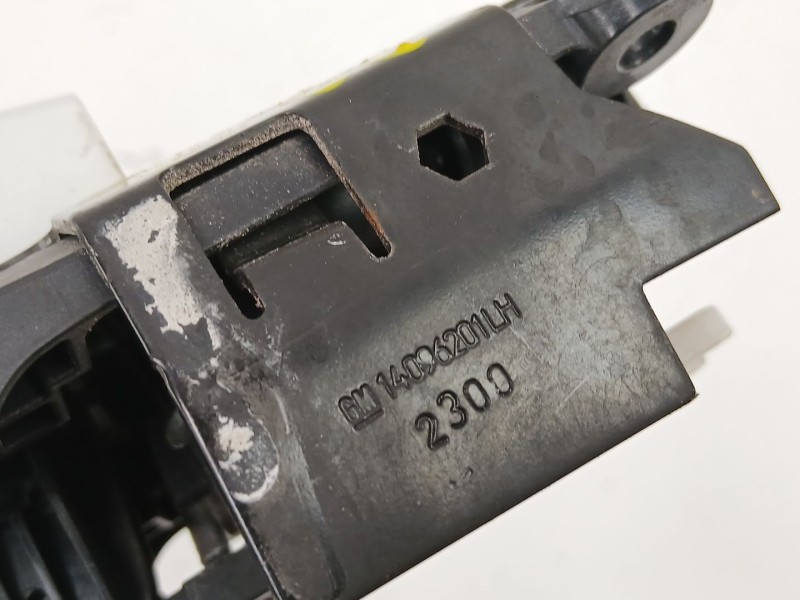 Recambio de manilla delantera izquierda para opel insignia a (g09) 2.0 cdti (68) referencia OEM IAM 14096201  