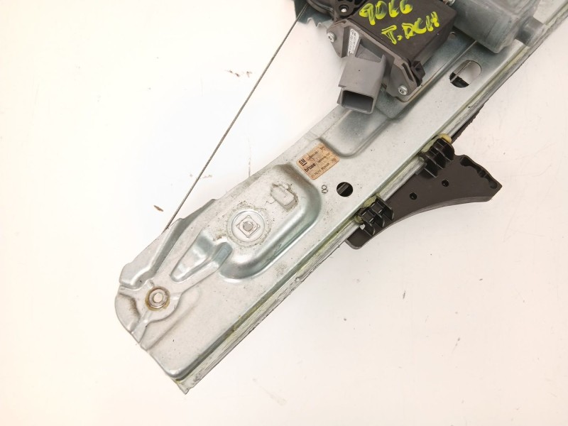 Recambio de elevalunas trasero derecho para opel insignia a (g09) 2.0 cdti (68) referencia OEM IAM 20952451 964840107 