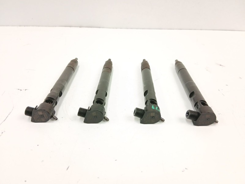 Recambio de inyectores juego para chevrolet orlando (j309) 2.0 d referencia OEM IAM 28264952 25183185 