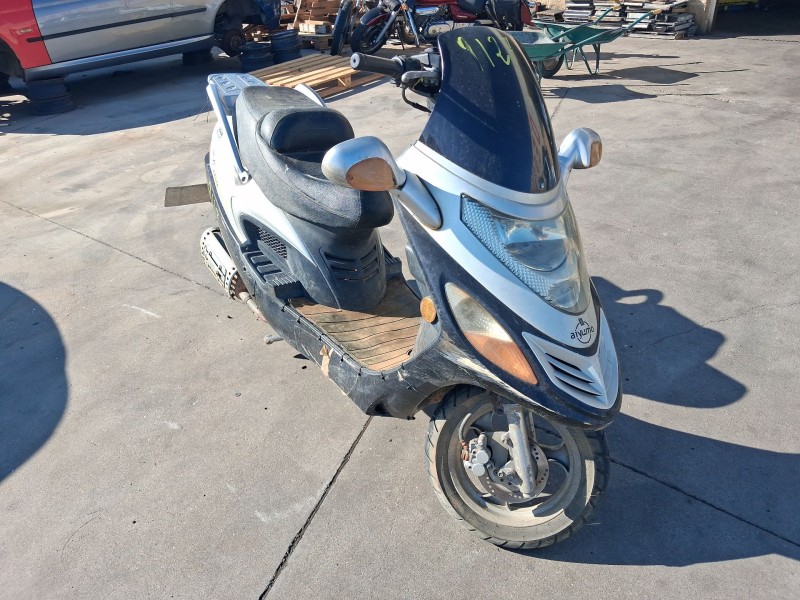 Recambio de carroceria para aiyumo yy125t-25 classic referencia OEM IAM   