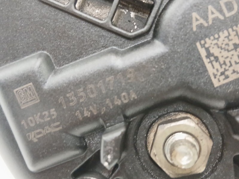 Recambio de alternador para chevrolet orlando (j309) 2.0 d referencia OEM IAM 13501719  
