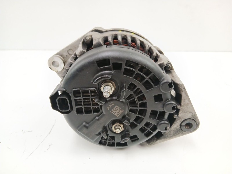 Recambio de alternador para chevrolet orlando (j309) 2.0 d referencia OEM IAM 13501719  