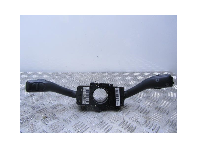 Recambio de mando luces y limpias : skoda superb : 2.0 tdi (140,04cv) [2006] para skoda superb 2.0 tdi referencia OEM IAM 4BO953