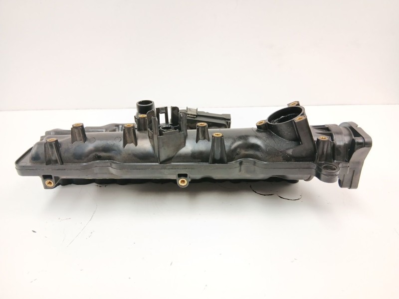 Recambio de colector admision para opel insignia a (g09) 2.0 cdti (68) referencia OEM IAM 55571993  