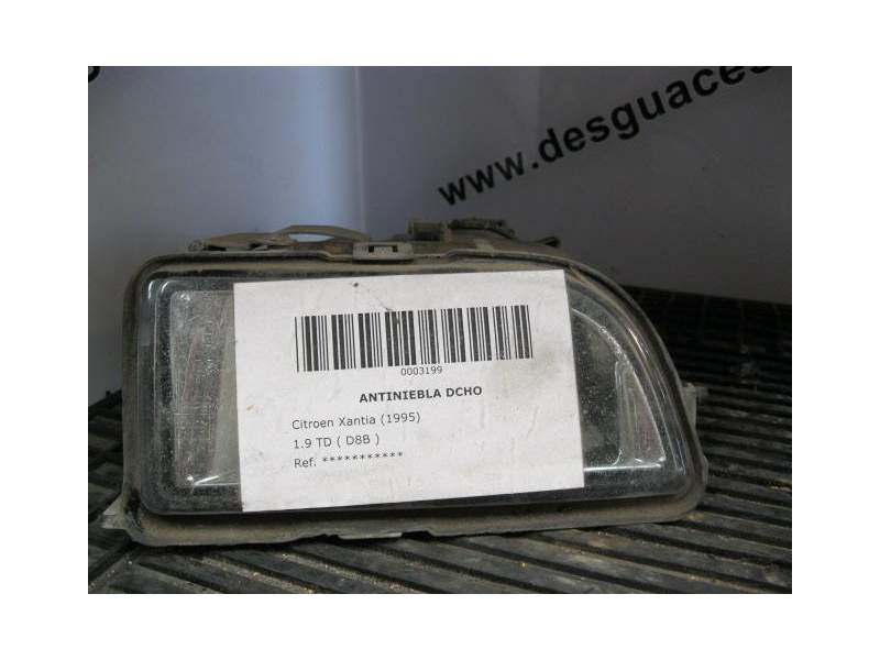 Recambio de antiniebla derecho para citroën xantia 1.9 td ( d8b ) referencia OEM IAM BLANCO  