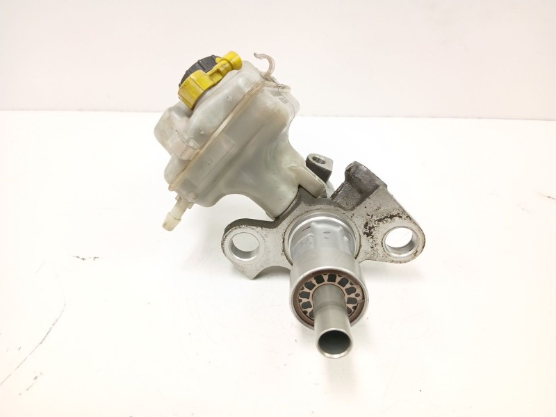 Recambio de bomba de freno para opel insignia a (g09) 2.0 cdti (68) referencia OEM IAM 13286445  