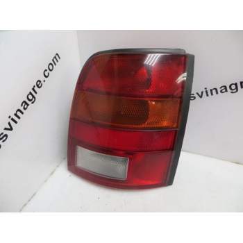 PILOTO TRASERO DERECHO B65505F301 