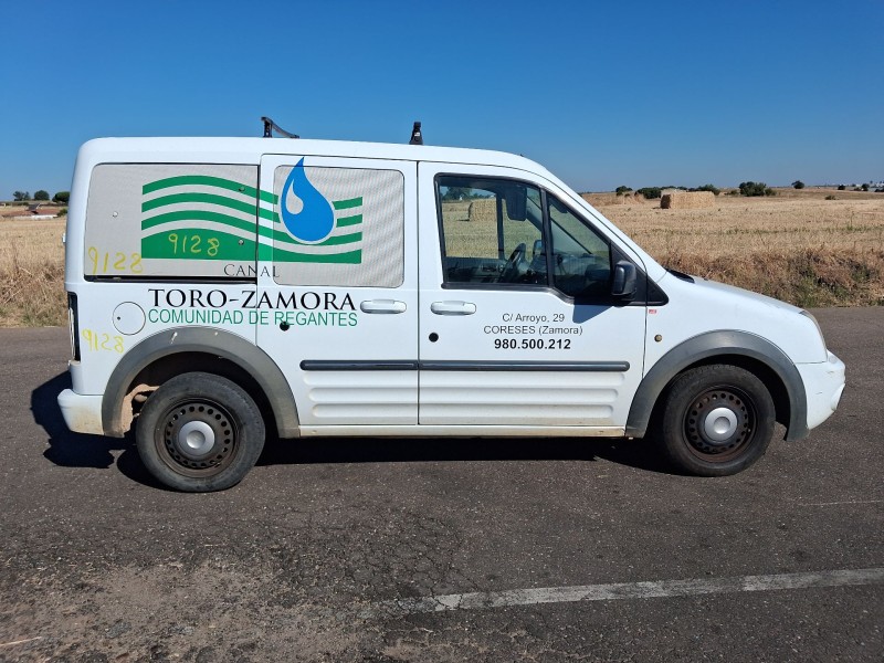 ford tourneo connect del año 2002