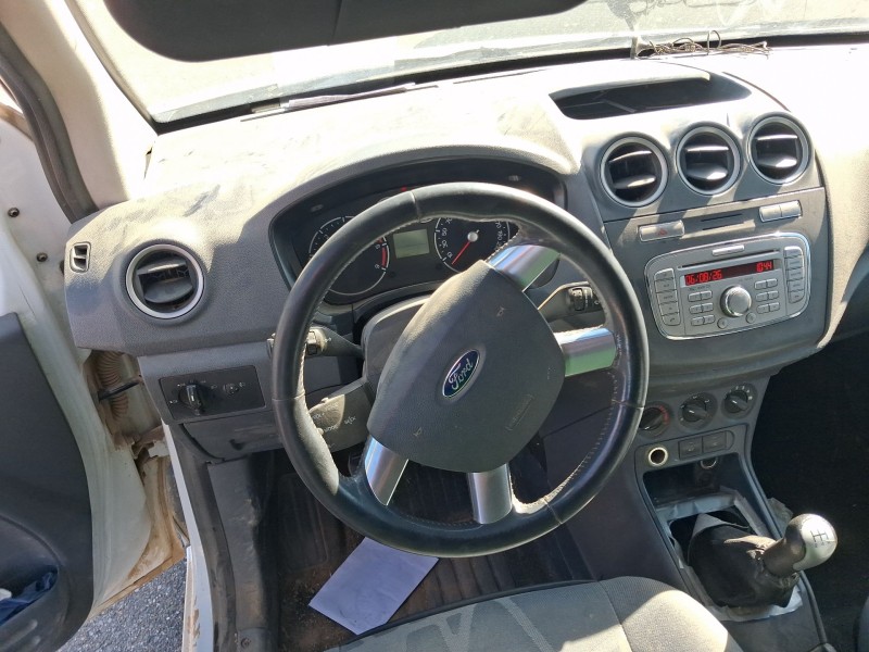 ford tourneo connect del año 2002