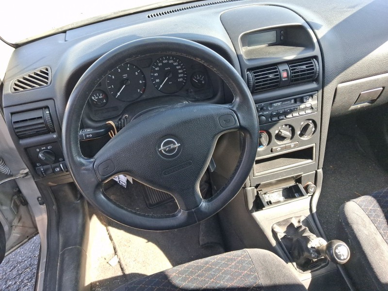 opel astra g sedán (t98) del año 1998
