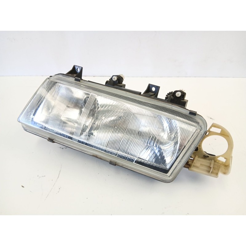 Recambio de faro izquierdo para lancia delta ii (836_) 1.4 i.e. (836af, 836ah) referencia OEM IAM 7791392  