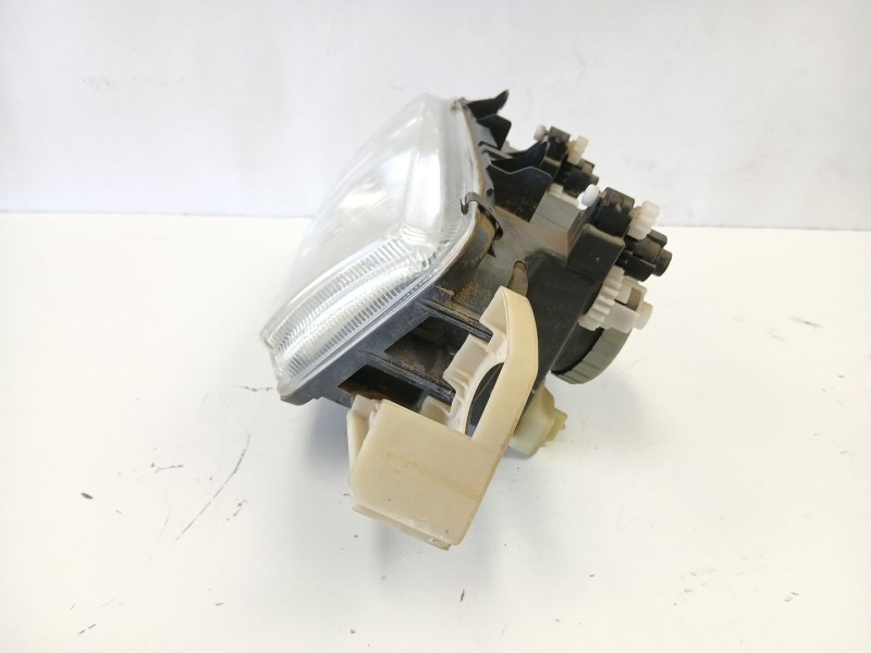 Recambio de faro izquierdo para lancia delta ii (836_) 1.4 i.e. (836af, 836ah) referencia OEM IAM 7791392  