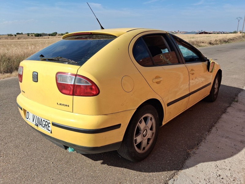 Recambio de carroceria para seat leon (1m1) 1.6 16 v referencia OEM IAM   