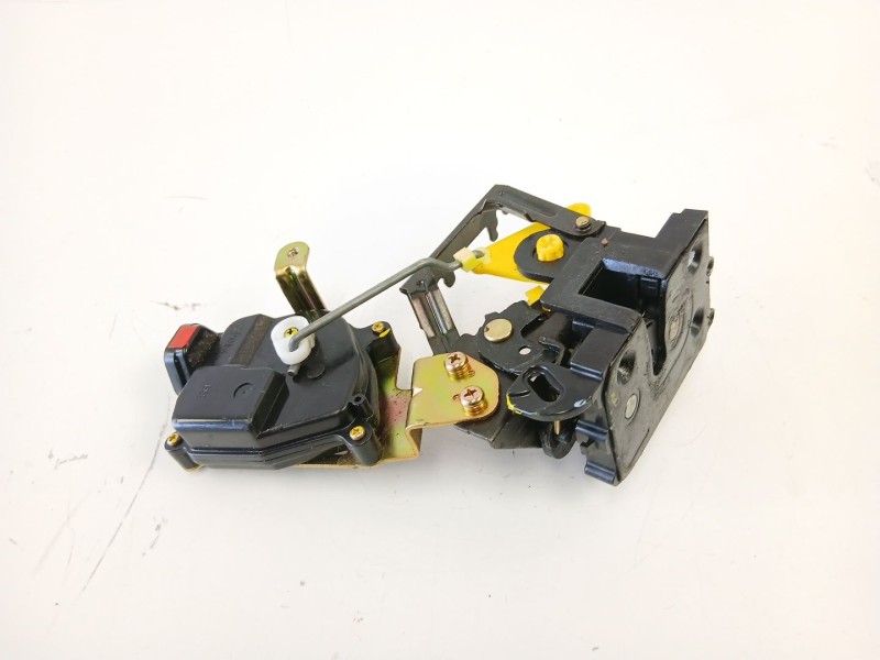 Recambio de cerradura puerta delantera derecha para kia rio ii (jb) 1.5 crdi referencia OEM IAM 813221G000  
