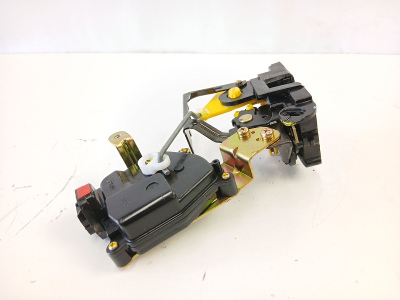 Recambio de cerradura puerta delantera derecha para kia rio ii (jb) 1.5 crdi referencia OEM IAM 813221G000  