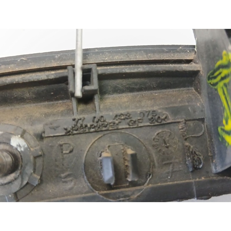 Recambio de manilla delantera izquierda para dacia logan (ls_) 1.4 (lsoa, lsoc, lsoe, lsog) referencia OEM IAM 7700433075  