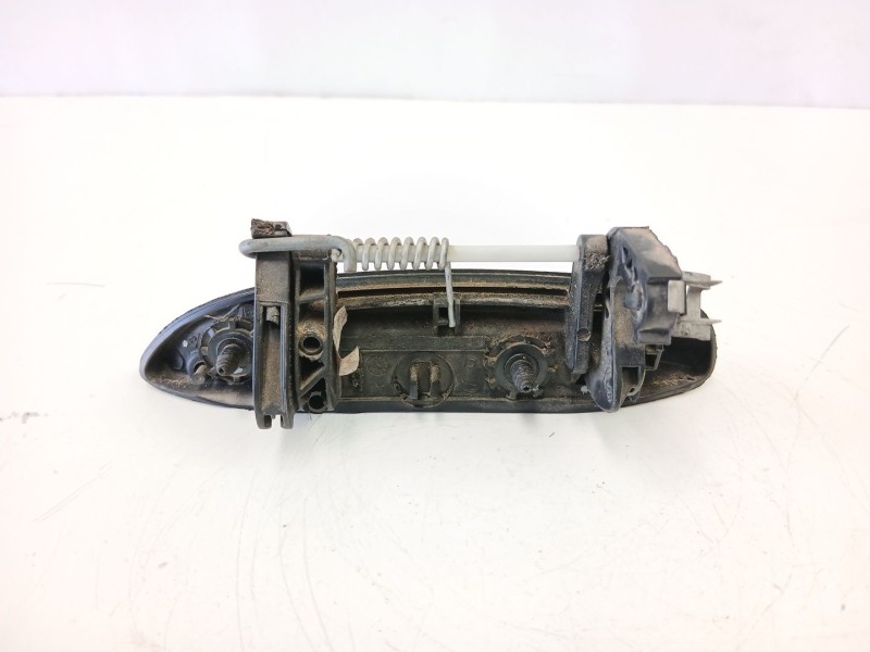 Recambio de manilla delantera derecha para dacia logan (ls_) 1.4 (lsoa, lsoc, lsoe, lsog) referencia OEM IAM 7700433076  