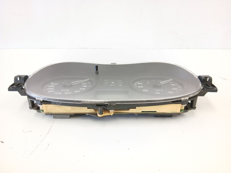 Recambio de cuadro instrumentos para dacia logan (ls_) 1.4 (lsoa, lsoc, lsoe, lsog) referencia OEM IAM 8200377202  