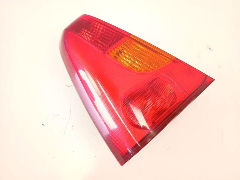 Recambio de piloto trasero izquierdo para dacia logan (ls_) 1.4 (lsoa, lsoc, lsoe, lsog) referencia OEM IAM 6001546794  