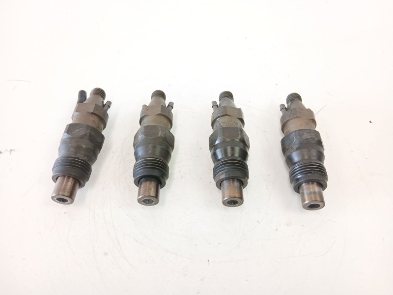 Recambio de inyectores juego para citroën zx (n2) 1.9 d referencia OEM IAM 198011 KCA17S42 