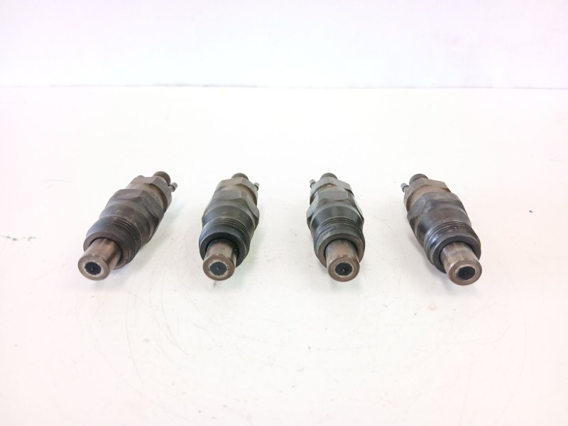 Recambio de inyectores juego para citroën zx (n2) 1.9 d referencia OEM IAM 198011 KCA17S42 