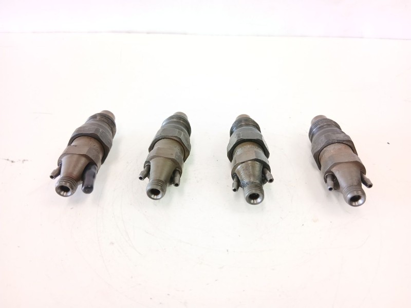 Recambio de inyectores juego para citroën zx (n2) 1.9 d referencia OEM IAM 198011 KCA17S42 
