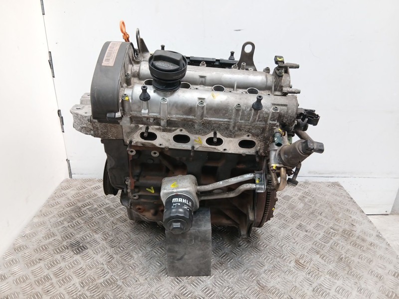 Recambio de motor gasolina para volkswagen golf iv (1j1) 1.6 16v referencia OEM IAM AZD  