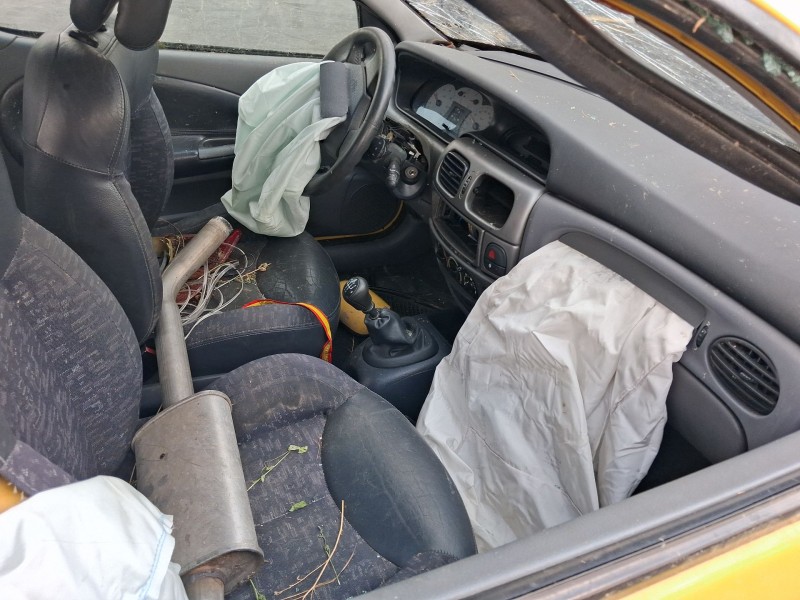 renault megane i coach (da0/1_) del año 2001