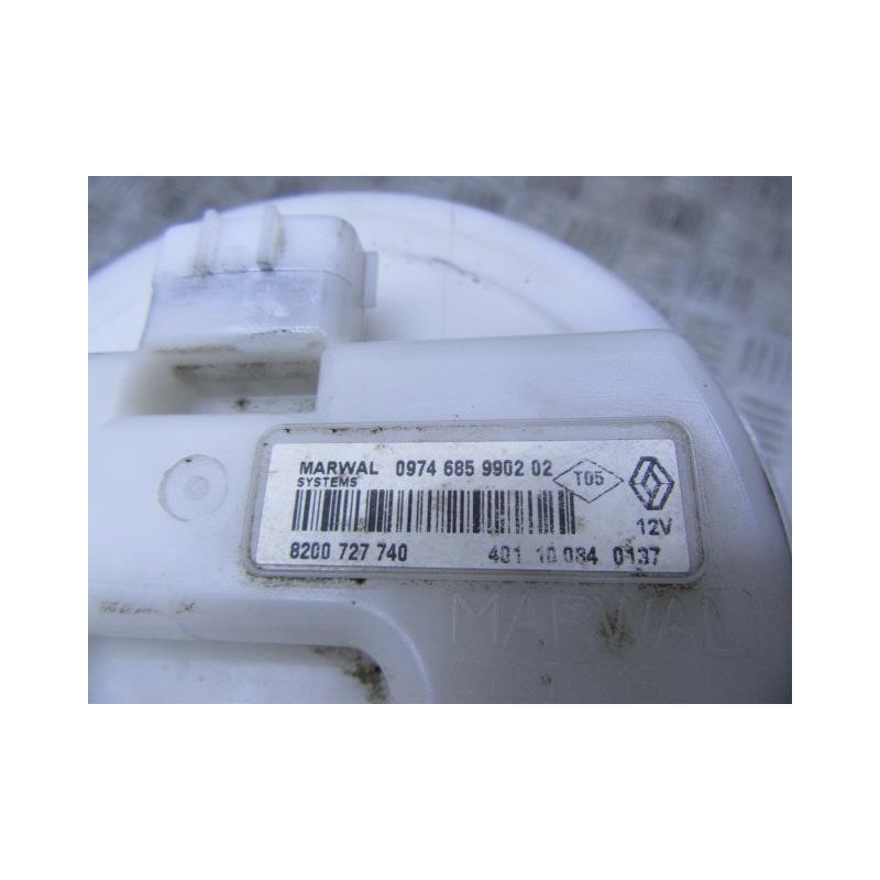 Recambio de bomba gasolina / aforadores : renault clio : 1.1 g (100,61cv) [2010] para renault clio 1.1 g referencia OEM IAM 8200