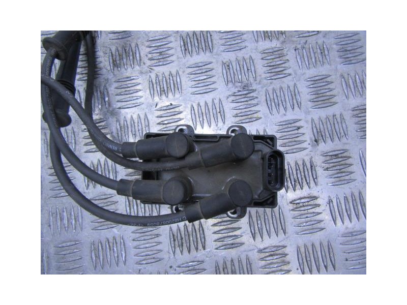 Recambio de bobina : renault clio : 1.1 g (100,61cv) [2010] para renault clio 1.1 g referencia OEM IAM 7700274008  